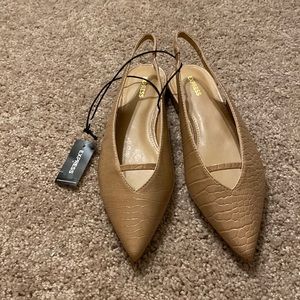 NWT! Adorable Express camel colored sling backs! 💕